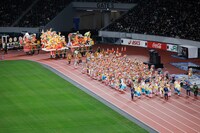 「国立競技場オープニングイベント ～HELLO, OUR STADIUM～」の「東北絆まつり」の様子。（写真提供：JSC）