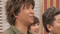「クイズ！ドレミファドン！2020新春SP」より木村拓哉に初対面したホリ。(c)フジテレビ