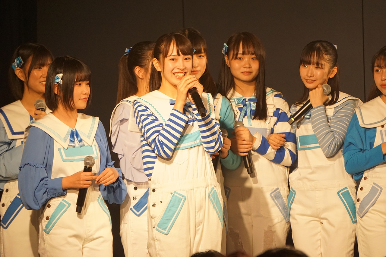 川又あん奈（中央） (c)STU