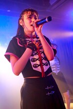 QUEENS「Challenge The 東名阪Tour」ファイナル公演の様子。（写真提供：スターレイプロダクション）