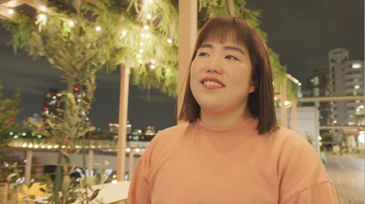 いきものがかり「SING!」MVのワンシーン。