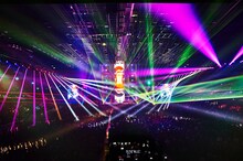 LUNA SEA「LUNA SEA 30th Anniversary LIVE LUNATIC X'MAS 2019」の様子。（撮影：田辺佳子、橋本塁）