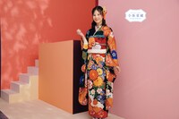 「小坂菜緒 - Kosaka Nao - 振袖」ビジュアル