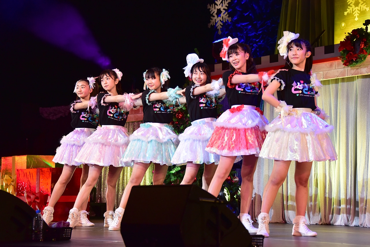 「ときめき▽宣伝部のどきどき▽クリスマスパーティー2019 ～夢に続く魔法のストーリー♪～」の様子。