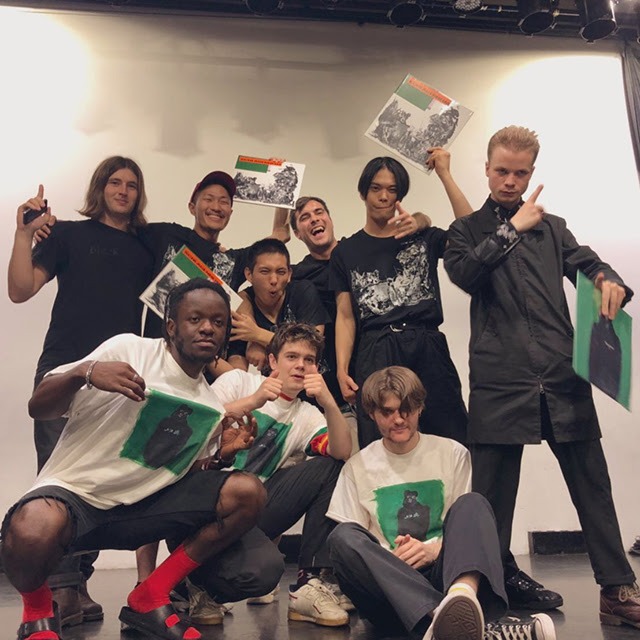 Dos MonosとBlack Midi。