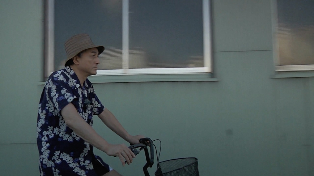 映画「どこへ出しても恥かしい人」のワンシーン。 (c)SHIMAFILMS