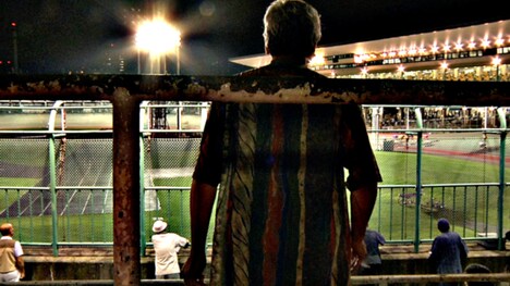 映画「どこへ出しても恥かしい人」のワンシーン。 (c)SHIMAFILMS