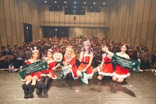 「DREAMCATCHER "NIGHTMARES BEFORE CHRISTMAS" 2019」東京公演で撮影された記念写真。（写真提供：ポニーキャニオン）