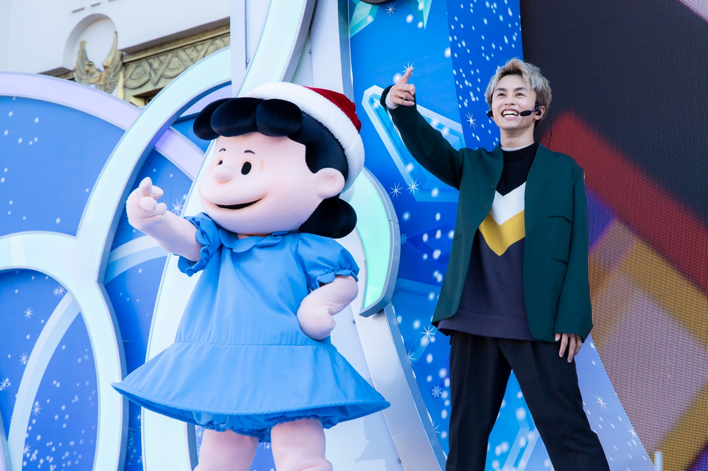 ルーシーとタクヤ。（撮影：米山三郎）(c)2019 Peanuts