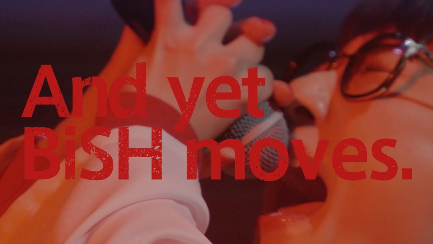 BiSH「And yet BiSH moves.」ダイジェスト映像のワンシーン。