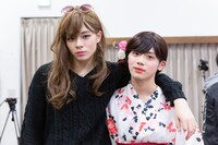 左から鶴房汐恩、北川玲叶。