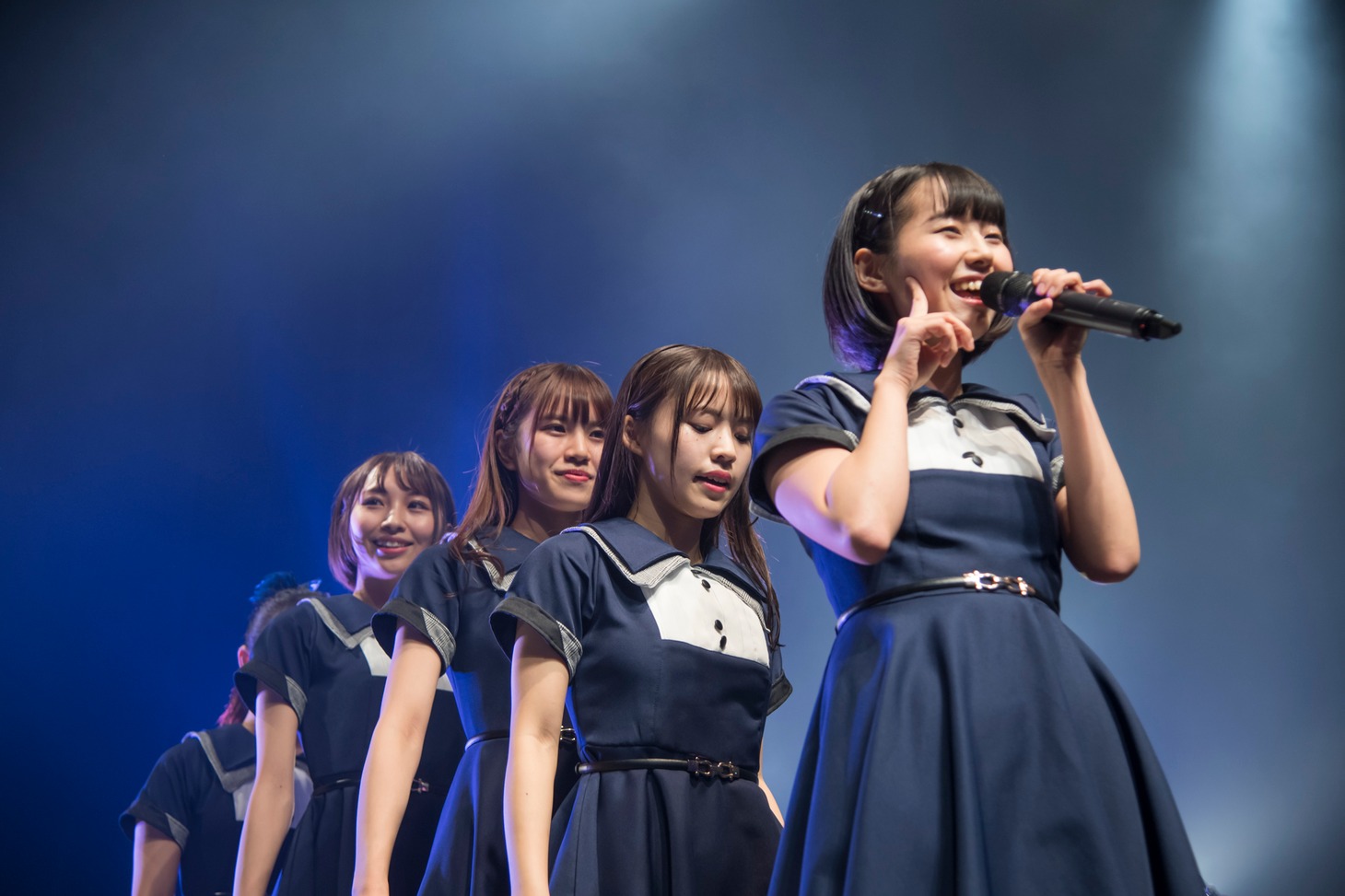 Jewel☆Ciel「アシタミライ」の様子。（写真提供：アクアルナ・エンターテイメント）