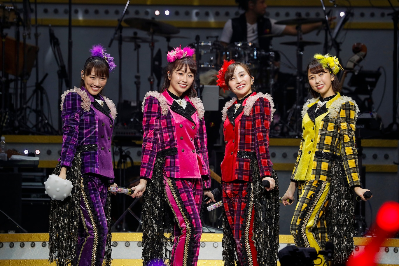 「ももいろクリスマス 2019 ～冬空のミラーボール～」の様子。（Photo by HAJIME KAMIIISAKA＋Z）