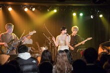 Anna「19 ～I'm not alone～」の様子。