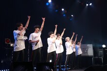 M!LK「変幻自在、ズバッとM!LK+6」東京・渋谷ストリームホール公演の様子。