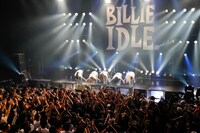 BILLIE IDLE「BILLIE IDLE TOUR LAST ORGY」マイナビBLITZ赤坂公演の様子。（写真提供：オツモレコード）
