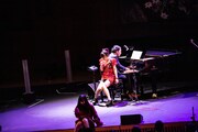 「大森靖子 クリスマス プレミアムコンサート“真っ赤に染まったクリスマス”」神奈川・横浜みなとみらいホール公演の様子。（Photo by Masayo）