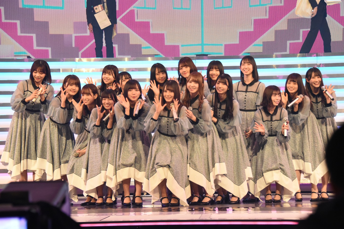 日向坂46