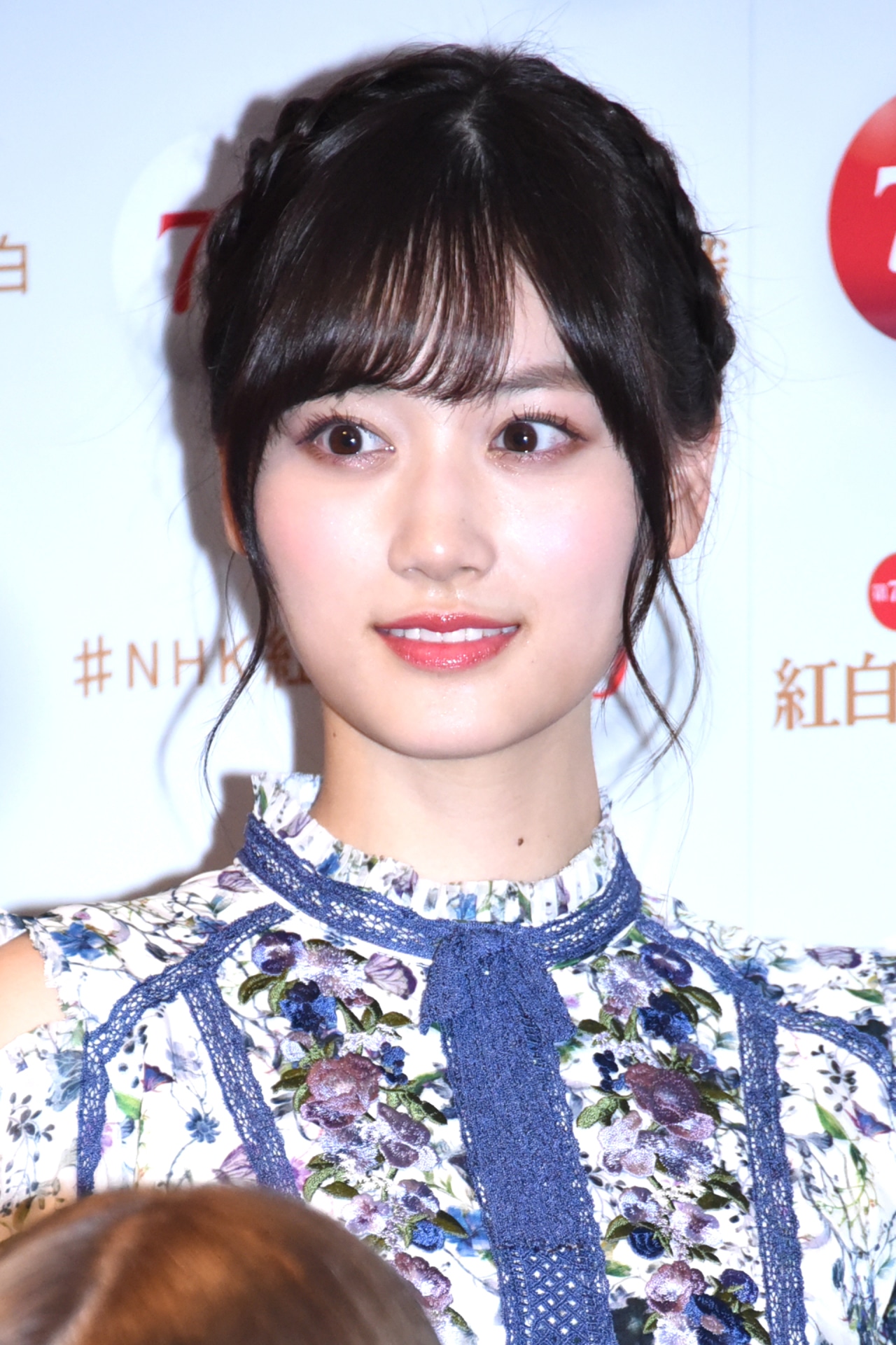 山下美月