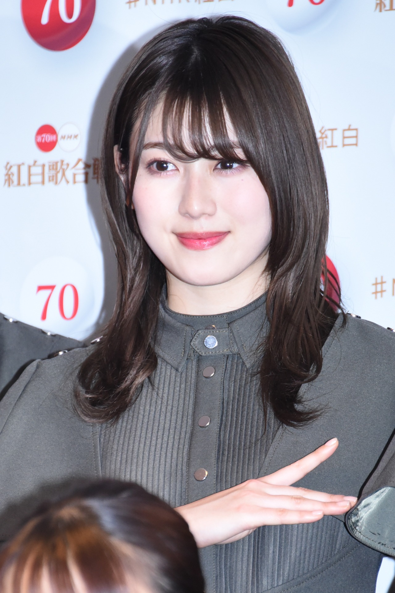 守屋茜