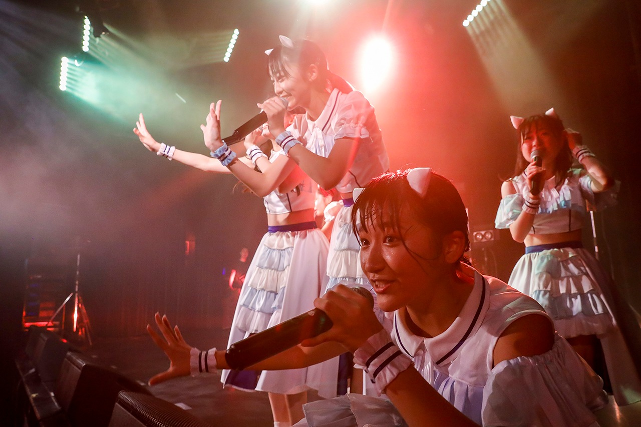 「Devil ANTHEM. 5th Anniversary ONEMAN LIVE“未来とは、今である～The future is now.～”」の様子。（写真提供：エイジアプロモーション）