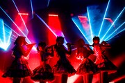 「Devil ANTHEM. 5th Anniversary ONEMAN LIVE“未来とは、今である~The future is now.~”」の様子。(写真提供:エイジアプロモーション)