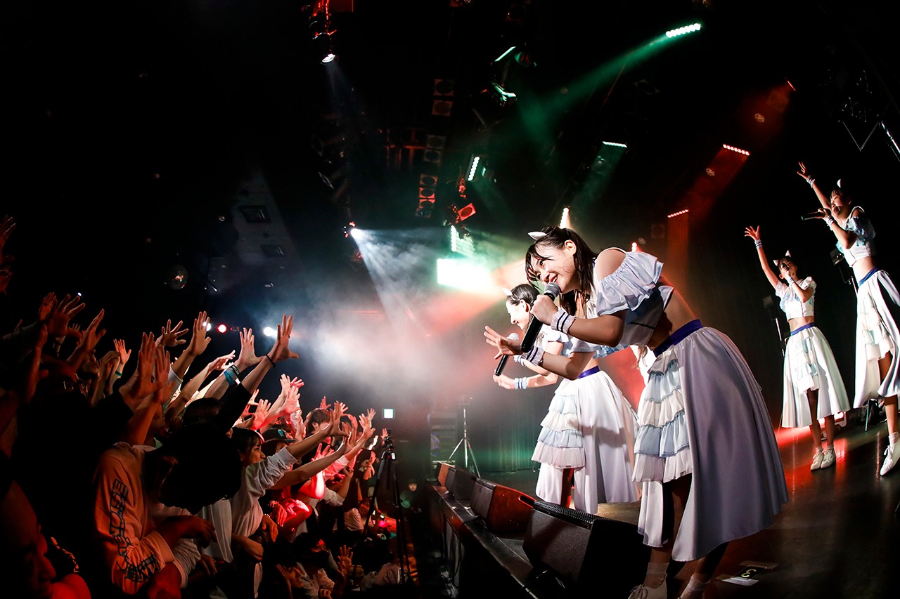 「Devil ANTHEM. 5th Anniversary ONEMAN LIVE“未来とは、今である～The future is now.～”」の様子。（写真提供：エイジアプロモーション）