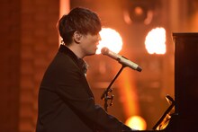 藤原聡（Vo, Piano / Official髭男dism）