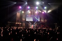 めいちゃん「ワンマンライブ6『サンタさんを捕まえよう』」の様子。（撮影：小松陽祐［ODD JOB］）