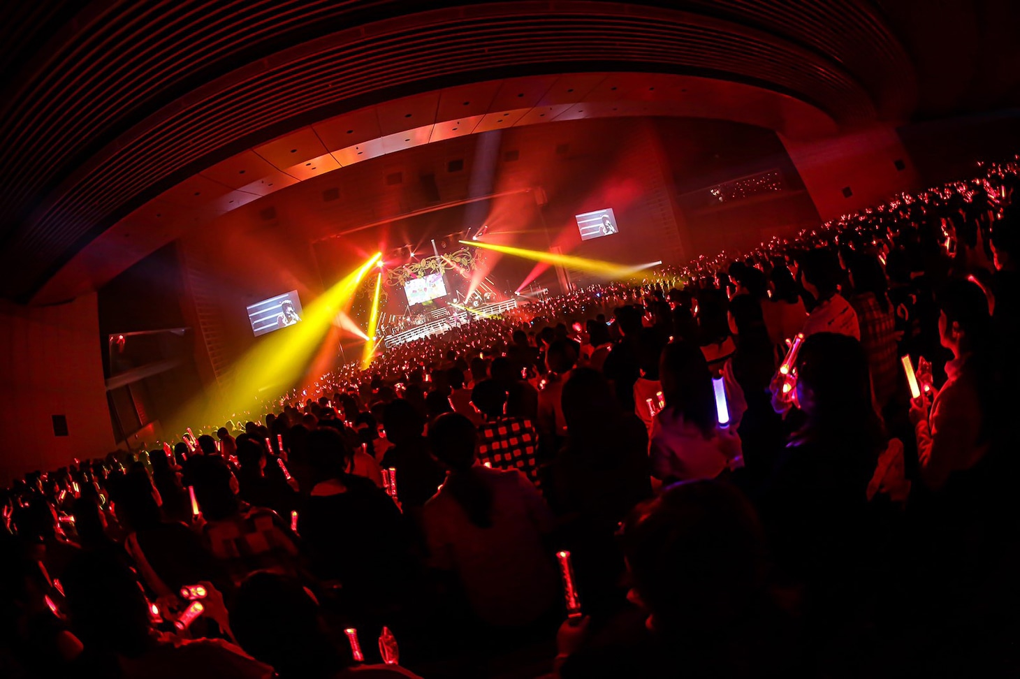 「天月-あまつき- 10th Anniversary LIVE『The StarLight Seeker Winter Tour』」より。（Photo by SARU［SARUYA AYUMI］）