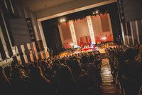 さくらしめじの忘年会の様子。（撮影：鈴木友莉）