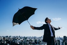 桑田佳祐の新しいアーティスト写真。