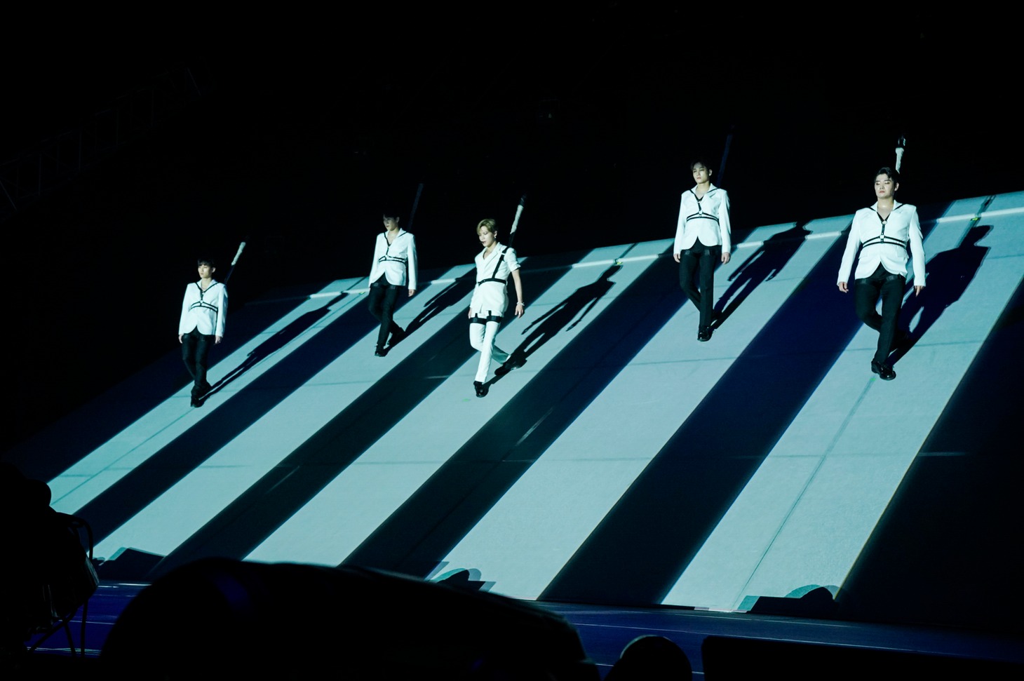 「TAEMIN 2ND CONCERT [T1001101] in JAPAN」大阪・大阪城ホール公演の様子。（撮影：上飯坂一）