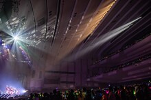 「私立恵比寿中学 カウントダウン学芸会『ねずみ年の幕開けはエビチュー』」の様子。