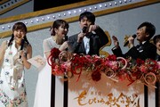 左から百田夏菜子、佐々木彩夏、土田晃之、飯塚悟志（東京03）。
