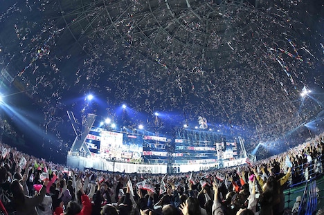 「LDH PERFECT YEAR 2020 COUNTDOWN LIVE 2019→2020 "RISING"」の様子。（写真提供：LDH JAPAN）