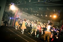 BiS「"LIVE DAM Ai" presents STAND BY BiS」宮城・enn 2nd公演の様子。（Photo by sotobayashi kenta）