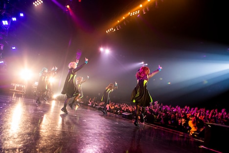 EMPiRE(Photo by sotobayashi kenta)