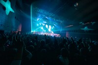 「EMPiRE'S GREAT REVENGE LiVE」の様子。（Photo by sotobayashi kenta）