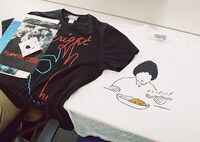 ほしのディスコが持参したクリープハイプグッズの一部。