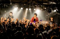 「THE KEBABS 録音」の様子。（Photo by Viola Kam [V'z Twinkle]）