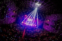 二丁目の魁カミングアウト「『ゲイでもアイドルになれる！』in 中野サンプラザ」の様子。（撮影：タマイシンゴ）