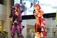 左から鹿目凛、上西恵。