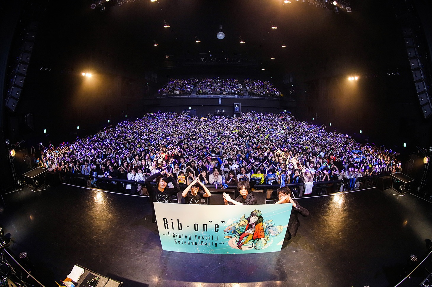 りぶ「Rib-on"e" ～『Ribing fossil』Release Party～」大阪公演の様子。（写真提供：FlyingDog）
