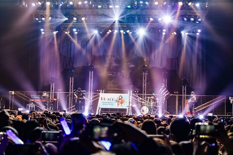 りぶ「Rib-on"e" ～『Ribing fossil』Release Party～」大阪公演の様子。（写真提供：FlyingDog）