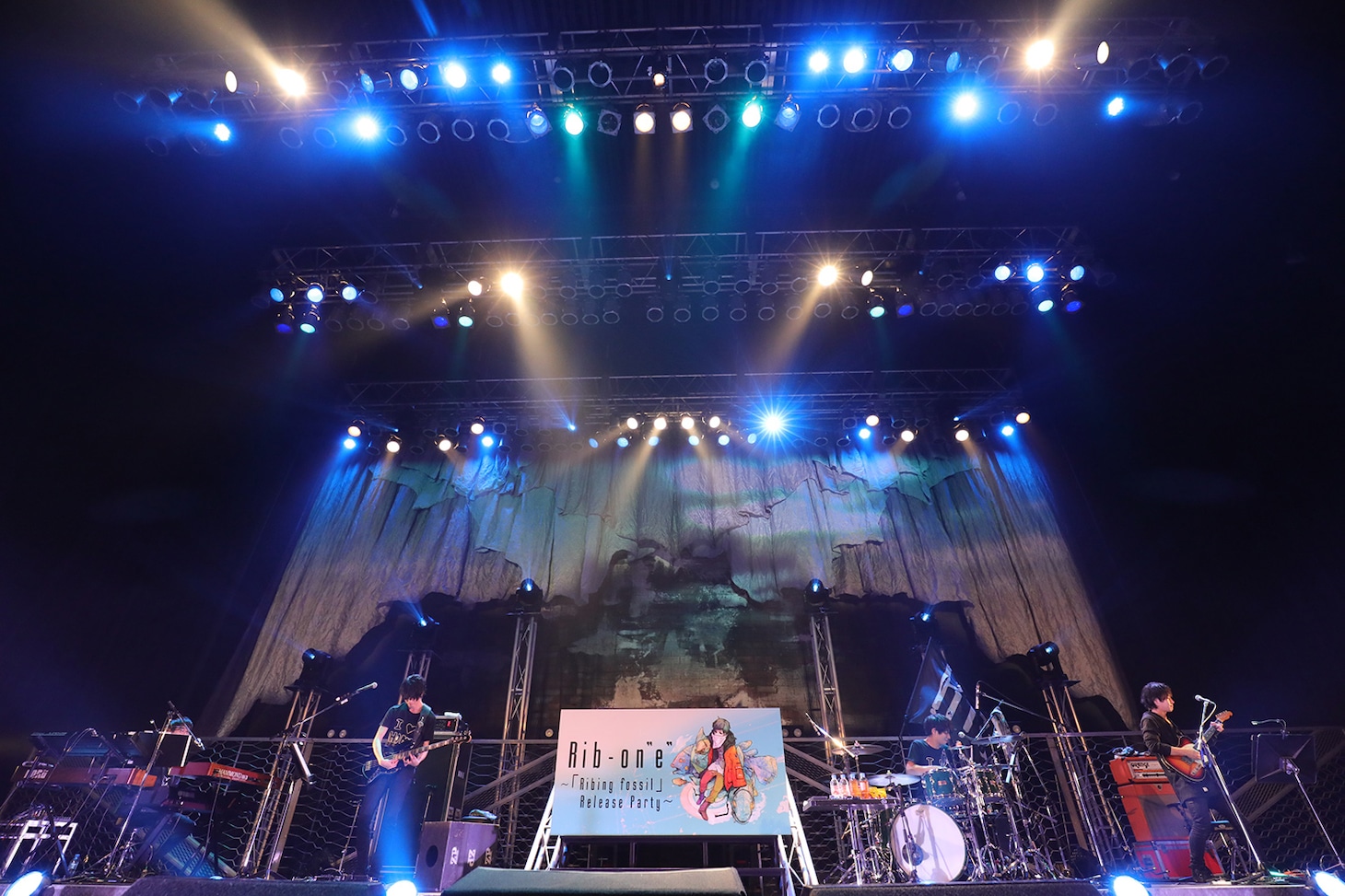 りぶ「Rib-on"e" ～『Ribing fossil』Release Party～」東京公演の様子。（写真提供：FlyingDog）
