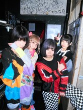 左から後藤まりこ、ようなぴ、しふぉん、けちょん。