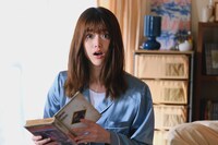 ドラマ「乃木坂シネマズ～STORY of 46～」第3話「超魔空騎士アルカディアス」のワンシーン。