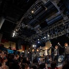 CUBERS、フォーマルな装いで美声届けた「踊らないワンマン」