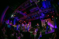 CUBERS「冬の“踊らないワンマン2020”」の様子。